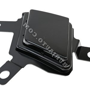 درپوش روی چراغ جلو راست